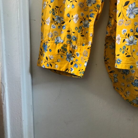 Women's Old Navy Yellow Floral Button-down Shirt - Size XXL Tall - Picture 4 of 6